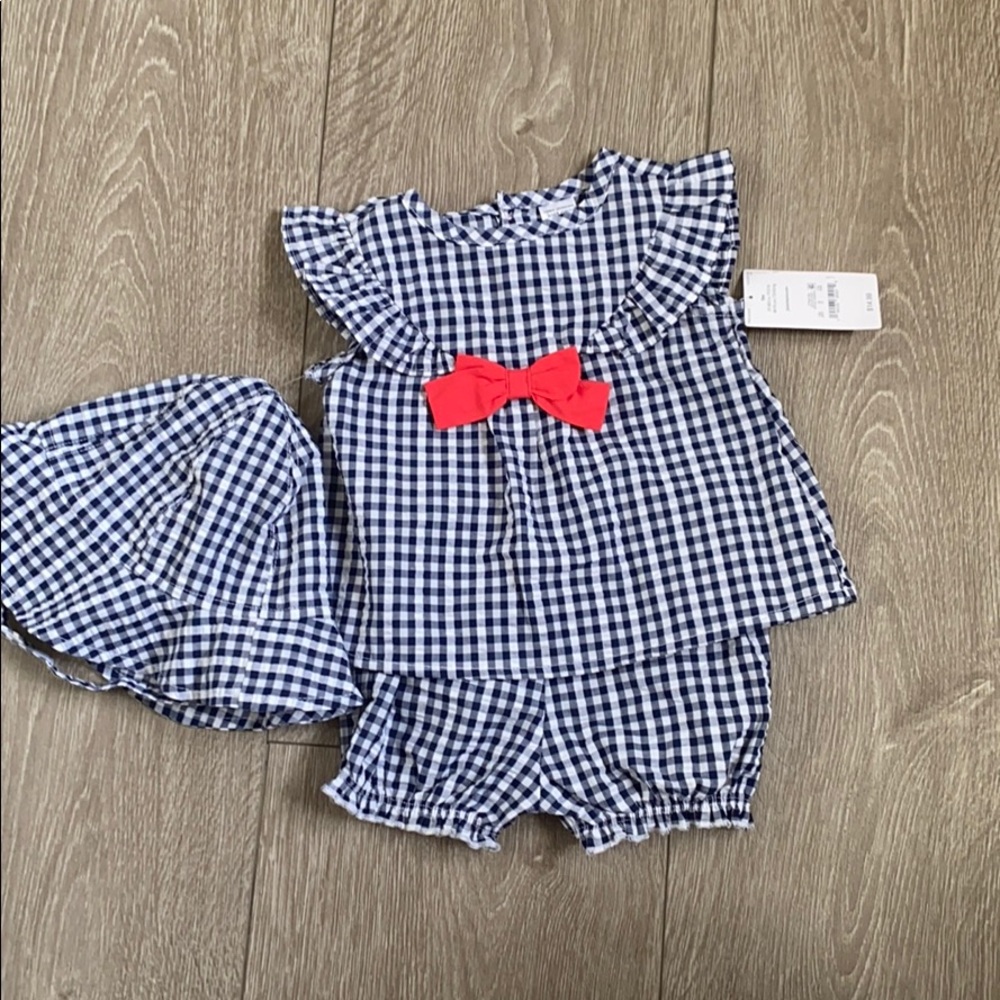 Checkered girls outfit